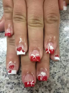 Nails Art Red, Valentines Nail Art Designs, Heart Nail Designs, Red Nail Art, Special Nails, Apartment Modern, Valentine Nail Art, February Nails, Finger Nail Art