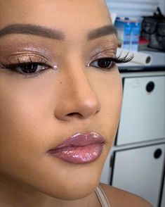 00 Makeup, Doe Eye Makeup, Smink Inspiration, Ethereal Makeup, Creative Makeup Looks, Kesha, Eye Makeup Art, Makeup Obsession, Vintage Diy