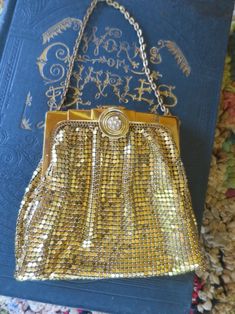 Formal Bag, Formal Jewelry, 1930s Art Deco, Vintage Purses, Wedding Bag, Prom Wedding, Mesh Bag, Vintage Handbags, Vintage Bags