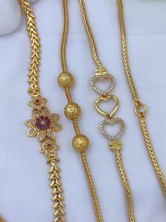 Mugapu Thali Chain Latest, Thaali Chain Designs Gold Tamil, Wedding Chain Thali, Pustelatadu Designs Gold, Thali Mugappu Designs Gold, Mogapu Thali Chain, Tali Chain Designs Gold, Mugapu Thali Chain, Thaali Chain Designs Gold