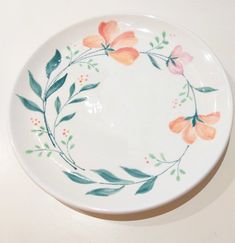 Plate, flowers, romantic, painting, hand-made Pottery Painting Plate Flowers, Plate Inspiration, Ceramic Plates Designs, Ceramic Cafe, Clay Plates, Pottery Painting Designs, Hand Painted Mugs, Painted Mugs, Painted Plates