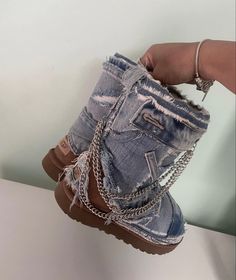 Gianni Core, Summer Outfits Baddie, Baddie Ideas, Custom Skirt, Bold Clothing, Denim Diy Clothes, Boots Diy, Outfits Baddie, 20k Followers