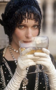 Mia Farrow as Daisy Buchanan - 1974 - The Great Gatsby - @~ Watsonette A Woman, Gloves, Daisy