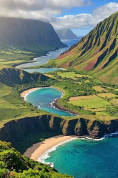 Discover the Authentic Charm of Molokai 🌺 Uncover Scenic Drives, Cultural Immersion &#038; More Hawaii Nature Photography, Hawaii Nature, Hawaii Landscape, Life In Paradise, Island Aesthetic, Travel Inspiration Destinations, Pacific Islands, Public Transportation