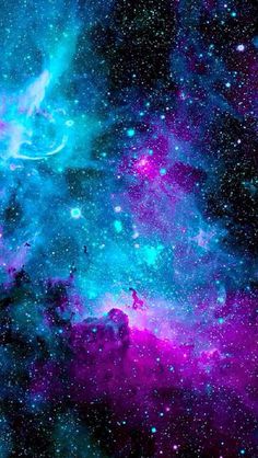 an image of some very pretty stars in the sky with purple and blue colors on it