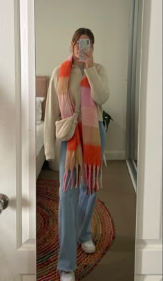 Layered Scarf Outfit, Large Scarf Outfit Winter, Rainbow Scarf Outfit, Red Scarf Outfit Aesthetic, Fluffy Scarf Outfit, Style Scarf Outfits, Colourful Scarf Outfit, Cozy Scarf Outfit, Cute Scarf Outfits