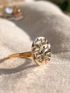 A stunning statement ring perfect for all of your summer outfits. I love to wear this ring on my pointer finger to add some flare to my look. Gold Coin Ring, Classic Accessories, Gold Coin, Gold Coins, Girl Style