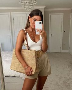 Europe Outfits, Italy Outfits, Outfit Look, Mode Inspo, Outfits Casuales, Holiday Outfits