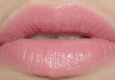 urban decay super saturated lipcolor. shade: lovechild. Wedding Makeup Soft, Light Pink Lips, Sheer Lipstick, Lipstick Shade, Pink Lipstick, Light Spring, Beautiful Lips, I Love Makeup, Love Makeup