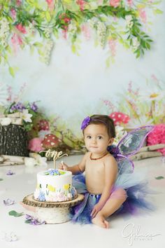 Fairy 1st Birthday Cake, Fairy Cake Smash, Fairy 1st Birthday, Fairy Birthday Themes, 1st Birthday Pictures, Sweet Pictures, Birthday Presents For Mom, Fairy Garden Party