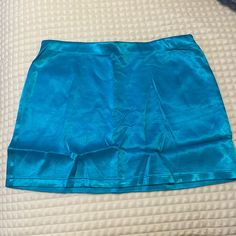 Never Worn Size: Xl Teal Blue Satin Mini Skirt Lulu Skirt, Teal Skirt, Satin Mini Skirt, Blue Skirt, Blue Satin, Teal Blue, Mini Skirt, Womens Skirt, Color Blue