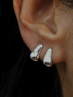 NEZ STUD Faris Jewelry, Dope Jewelry, Jewelry Lookbook, Dream Jewelry, Ear Jewelry, Piercing Jewelry, Cute Jewelry