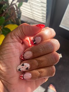 Disney Heart Nails, Checkered Disney Nails, Valentine Disney Nails, Minnie Mouse Bow Nails, Mickey Valentines Nails, Valentines Disney Nails, Disney Nails Minnie Mouse, Disney Nails Acrylic Short, Preppy Disney Nails