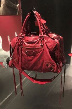 Red Balenciaga, Chanel Mini Flap Bag, Fashion Student, Chanel Jumbo, Balenciaga Handbags, Instagram Paris, Chanel Mini, Classic Flap Bag, D P