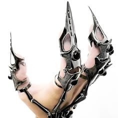 ce qui pourrait coller a Rubby. Gloves With Claws, Goth Gloves, Cool Gloves, Claw Rings, Skeleton Bracelet, Bone Bracelet, Dark Rings, Pretty Knives, 2 Hands