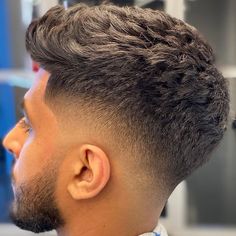 Fade Haircut For Long Hair, Semi Fade Haircut Men, Side And Back Fade Haircut, Fade For Medium Hair, Men’s Fade Hairstyle, Short Fade Hairstyles For Men, Men’s Short Back And Sides, Taper Fade With Long Hair On Top