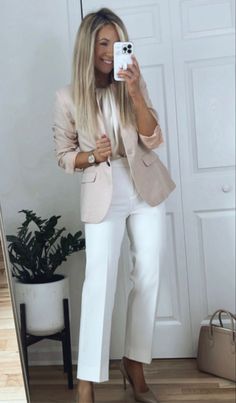 White Pants Work Outfit Business Casual, Fitted Beige Pantsuit For Office, White Spring Workwear Pantsuit, Luxury Beige Office Pantsuit, Chic Beige Business Bottoms, Elegant Off-white Blazer For Work, Buisness Casual Outfits, Reception Dress Short, Dressy Pants Outfits