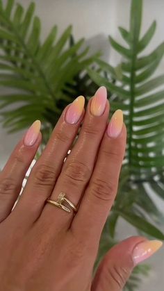 Pink An Yellow Nails, Peach Pink Nails Design, Pink And Yellow Ombré Nails, Summer Nails That Go With Everything, Cute Gel X Nails Almond, Yellow Pink Nails Design, Pink And Yellow Almond Nails, Summer Nails Yellow And Pink, Peach And Yellow Nails