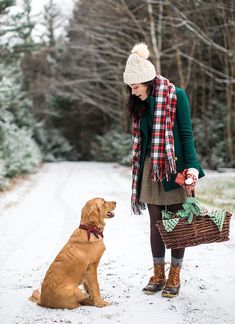 Family Photo Outfits Winter, Sarah Vickers, Pijamas Women, Classy Girls Wear Pearls, Snow Fashion, Classy Girl, Boating Outfit, Estilo Preppy, Family Photo Outfits