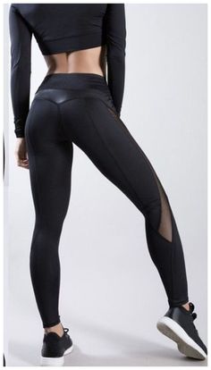 Discover the 20+ best volleyball leggings for comfort, style, and performance. Elevate your game and wardrobe with these must-have picks! Cute Volleyball Outfits, Volleyball Outfits, Comfort Style, Outfits With Leggings, Black Leggings, Volleyball