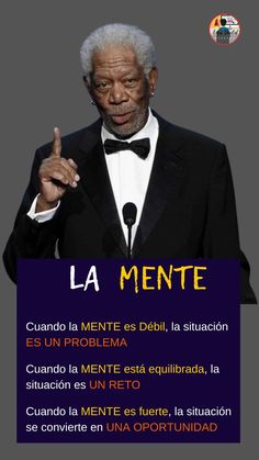 an old man in a tuxedo giving a speech with the words la mente