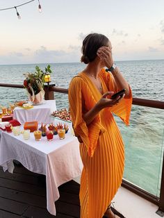 Summer Holiday Looks 2023, Work Vacation Outfits, Mexico Wedding Guest Outfit, Mexico Outfits Aesthetic, Mexico Evening Outfits, Mexico Night Out Outfit, Mexico Dresses Vacation, Resort Breakfast Outfit, Thailand Holiday Outfits