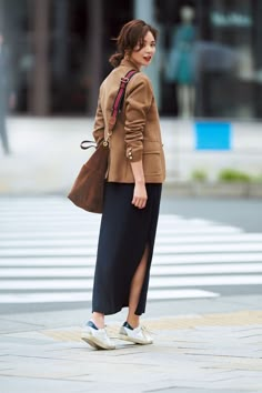 Japanese Fashion Women, Fashionista Clothes, Pantalon Large, Japan Fashion, Casual Style Outfits, Japanese Fashion, Minimal Fashion