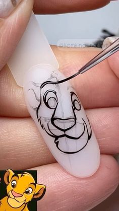 Lion King Nails, King Nails, Cartoon Nail Designs, New Nail Art Design, Nail Stencils, Airbrush Nails, Nail Art Disney, Nail Art Designs Diy, Pretty Nail Art Designs