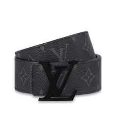 The lv initiales 40mm matte black belt brings effortless elegance to everyday ensembles. This permanent house style is updated with a matte lacquer finish on the lv buckle for a modern look. A highly wearable piece, it is immaculately crafted from monogram eclipse canvas and plain calf leather. Black Wedge Heels Outfit, Trendy Glasses, Luxury Belts, Louis Vuitton Belt, Designer Belts, Louis Vuitton Official, Lv Belt, Men Fashion Casual Outfits, Men's Collection