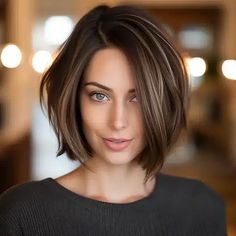 Dark Brown Hair With Blonde Highlights, Brown Bob Hair, Short Dark Brown Hair, Short Hair Highlights, Short Dark Hair, Brown Hair With Blonde Highlights