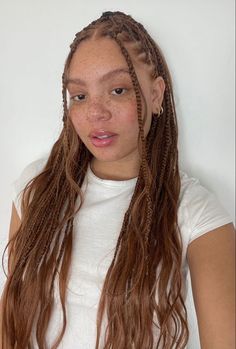 Braids With Money Piece, Crimped Braids, Romani Braids, Hairstyles For Curly Hair Braids, Honey Braids, Minnie Mouse Bedroom Ideas, 30 Box Braids, Mini Box Braids, Summer Box Braids