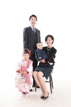 753撮影  studioLO	 HP→https://www.photo-studiolo.com/ Instagram→https://www.garow.me/users/studioloshounan/5340871398	 スタジオエル Studio Poses, Family Of 4, Family Photo, Beauty, Instagram