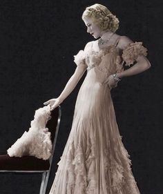 60s Ball Gown, 1930s Ball Gown, 1930 Glamour, Vintage Outfits 30s, Vintage Dresses 30s, 1930 Aesthetic, 40s Glamour, 30s Aesthetic, 1930s Aesthetic