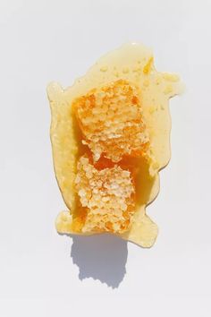 Benefits Of Royal Jelly, Royal Jelly Benefits, Honey Skincare, French Beauty Secrets, Trending Skincare, Honey Photography, French Skincare, Anti Aging Secrets, Mask Sheet