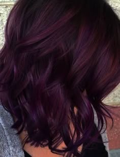 Blackberry Hair Color, Blackberry Hair, Blackberry Hair Colour, Pelo Color Borgoña, Pelo Color Vino, Dark Red Hair Color, Dark Purple Hair, Mane Addicts