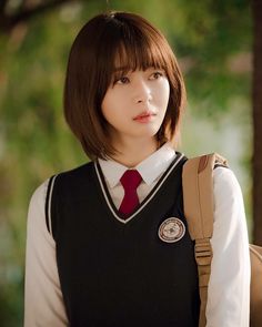 Kwon Nara, Short Hair Tomboy, Jade West, Girls Short Haircuts, Layered Haircuts For Medium Hair