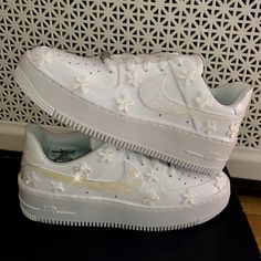 Custom Wedding Air Force 1, Custom Bride Shoes, Wedding Af1, Wedding Nikes Bride, Nike Bride Shoes, Nike Wedding Shoes Brides, Bride Nikes, Wedding Sneakers For Bride Nike, Custom Wedding Sneakers