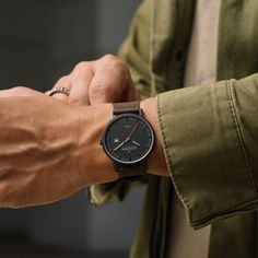 * Easily removable, rugged leather strap
 * Beautiful black and brown contrast
 * Precision quartz timekeeping
 * Water resistance: 3ATM Mens Dress Watches, Rugged Leather, Brown Watches, Mens Watches Leather, Vintage Watches For Men, Slim Dress, Brown Leather Strap, Dress Watch, Slim Dresses