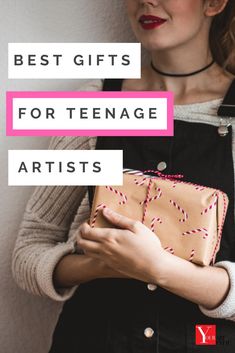 a woman holding a handbag with the words best gifts for teenage artists on it