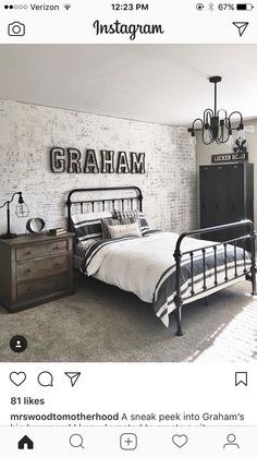 Gray Room Accent Wall, Accent Wall Teen Boy Bedroom, Toilet Next To Vanity, Boys Industrial Bedroom Ideas, Teen Boy Accent Wall, Teen Boy Bedroom Wall Ideas, Boys Bedroom Wall Ideas, Pre Teen Boys Room Bedroom Ideas, Gray Boys Room