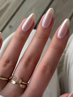 Wedding Day Nails Almond, Gliter Nailart Simple, Simple Nail Designs Almond Shape, Nails Almond Chrome, Simple Aesthetic Nails, Clean Nail Designs, Professional Nails For Work, Almond Chrome Nails, Engagement Photo Nails