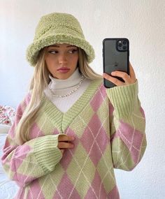 Green Outfits For Women, Style Vert, Icon Fashion, Pastel Outfit, Inspiration Photography, Aesthetic Pinterest, Polly Pocket, Green Outfit, Pink Outfits