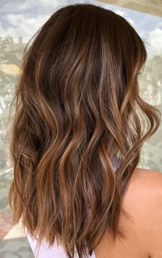 Medium Brown Hair, Brown Hair Inspo, Brunette Hair With Highlights, Hair Color Light Brown, Brunette Balayage Hair, Brown Hair Balayage, Light Hair Color, Highlights Brown Hair, Balayage Brunette