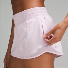 Brand New With Tags! Color: Meadowsweet Pink Size: 4 Sold Out Online! Lulu Lemon Shorts, Lulu Shorts, Lululemon Speed Up Shorts, Lululemon Outfits, Lululemon Hotty Hot Shorts, Hotty Hot Shorts, Shorts Lululemon, Cute Preppy Outfits, Lululemon Shorts