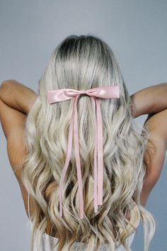 Add a touch of playfulness to any hairstyle with our Simply Sweet Hair Bow Clip. Made from luxurious satin silk, this long yet dainty bow clip adds the perfect pop of color. Anncy Twinkle Hair, Cute Bow Hairstyle, Katy Perry Outfits, Pink Hair Accessories, Hair Bow Clip, Bow Hairstyle, Pink Out, Bow Clip, Satin Silk