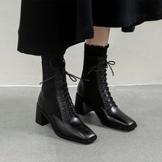 Block Heels Boots, Womens High Boots, Block Heel Ankle Boots, Tights And Boots, Outfit Trends, Aesthetic Shoes, Block Heel Boots, Boots Women Fashion, Heels Boots