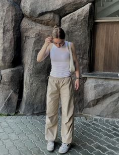 Tan Parachute Pants, Khaki Full-length Parachute Pants For Summer, Tan Parachute Pants Outfit, Beige Parachute Pants Outfit, Parachute Pants Aesthetic, Beige Casual Ankle-length Parachute Pants, Beige Full-length Parachute Pants For Streetwear, Beige High-waisted Parachute Pants With Relaxed Fit, Beige High-waisted Cargo Parachute Pants