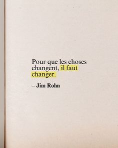 an open book with a quote written on the front and back cover, in french