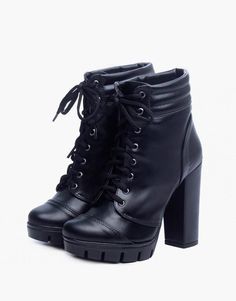 Goth Shoes, Dr Shoes, Fashion Vocabulary, Leather Western Boots, Emo Outfits, Colourful Outfits, Western Boots, Boot Shoes Women