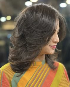 Step Haircut For Short Hair, Short Shoulder Length Hair, Indian Hair Cuts, Hair Styling Ideas, Layered Haircut Ideas, Haircut Ideas Trendy, Haircuts For Long Hair With Layers, Long Indian Hair, Layered Haircuts For Medium Hair